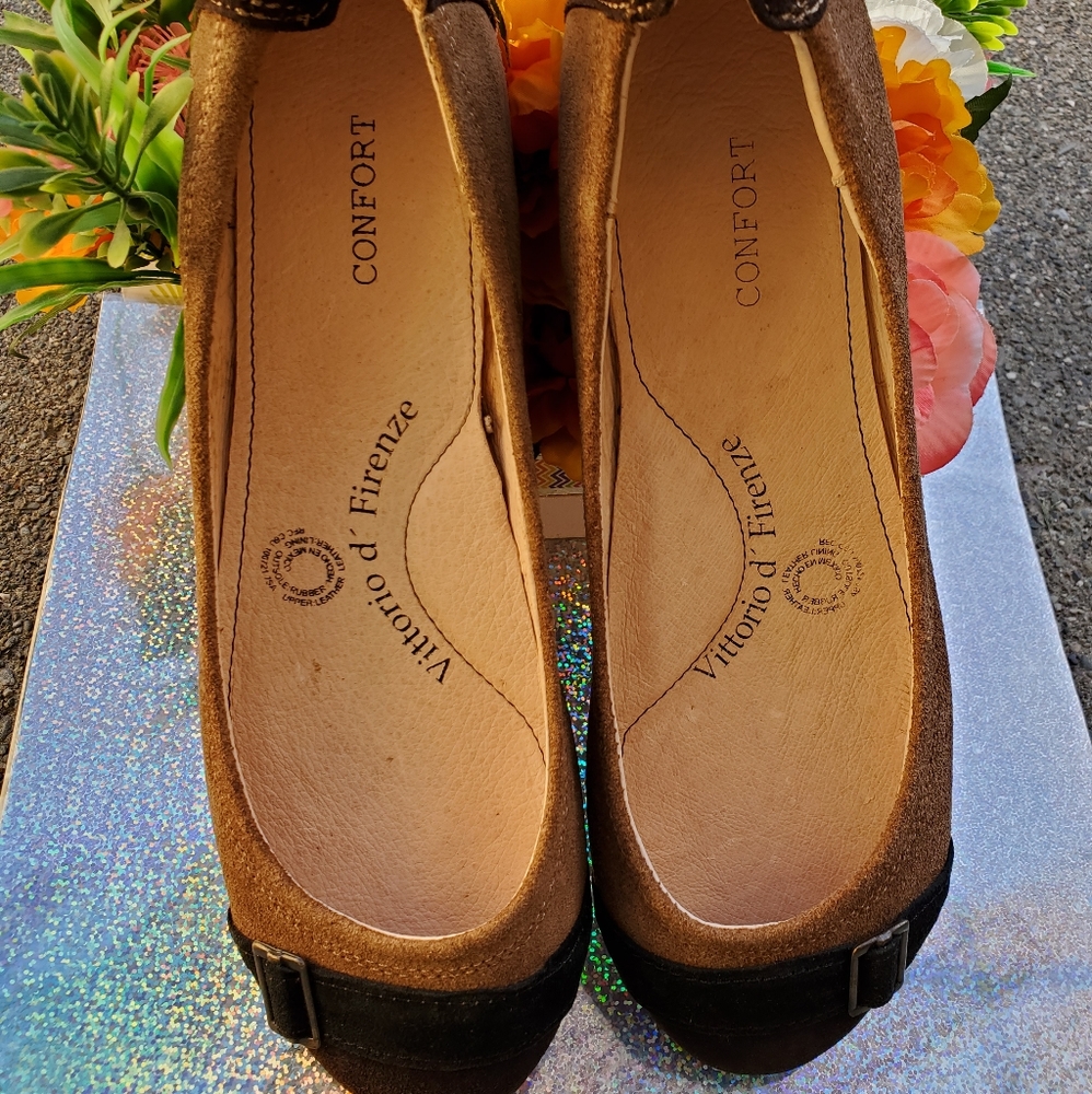 Brown Suede Size 8 flats